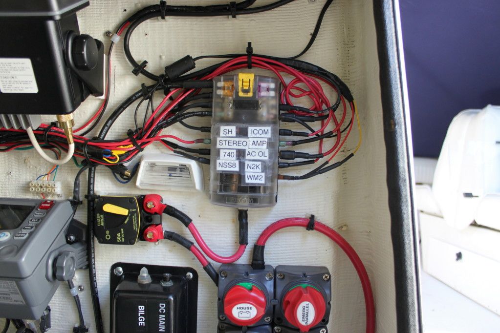 Garmin NMEA 2000 accessories and NMEA power breaker ... 12 volt marine battery switch wiring diagram 